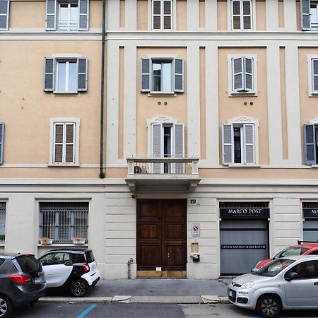 Appartamento PrimoPiano - Copernico Milano Esterno foto